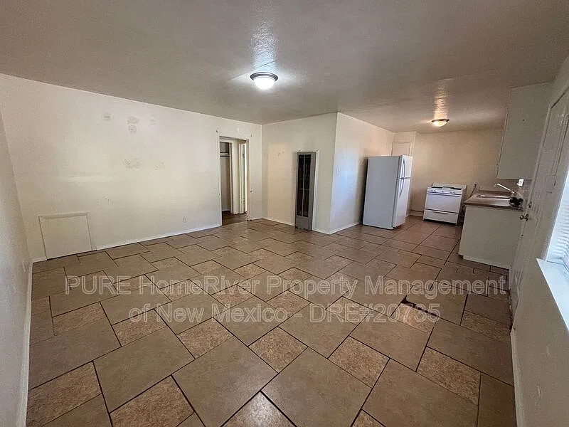 1 bed, 1.0 bath, $975 — Photo 3