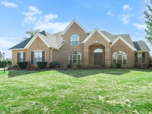 14234 Shoreline Dr, Granger, IN 46530