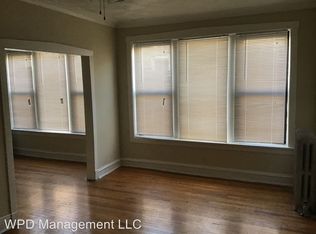 7133 S Bennett Ave APT 3N, Chicago, IL 60649