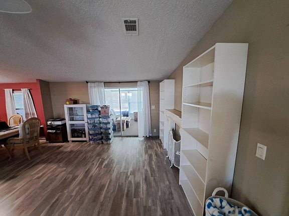 5th image of 236 Lake Huron Dr
