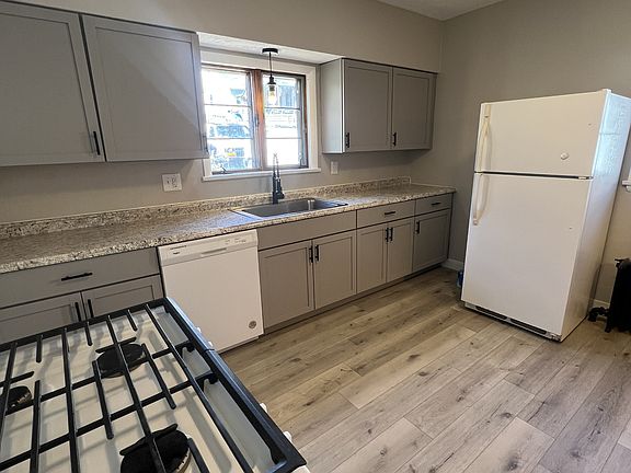 4th image of 300 Seminary Ave APT 1