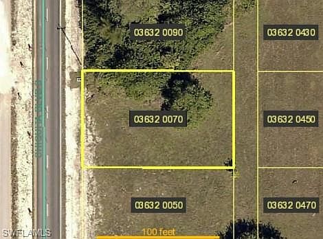 1st image of 413 Chiquita Blvd S