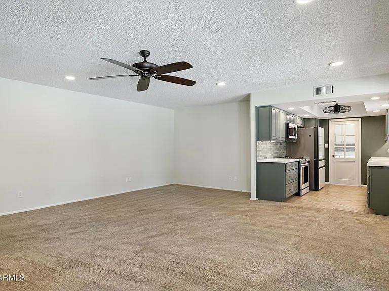 3526 E Sahuaro Dr — Photo 9