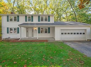 22 Secluded Ct, Cumberland, RI 02864