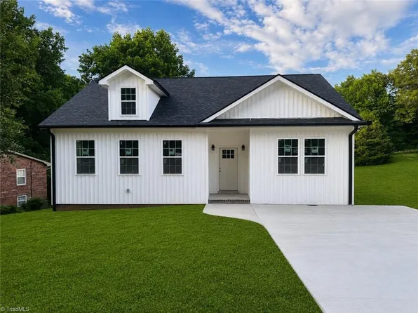 138 Pinnix St, Jonesville, NC 28642