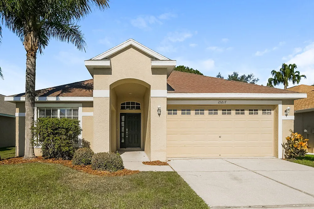 3 bed, 2.0 bath, 1532 sqft, $2,315 — Photo 1