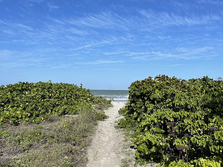 Gulf Blvd — Photo 30