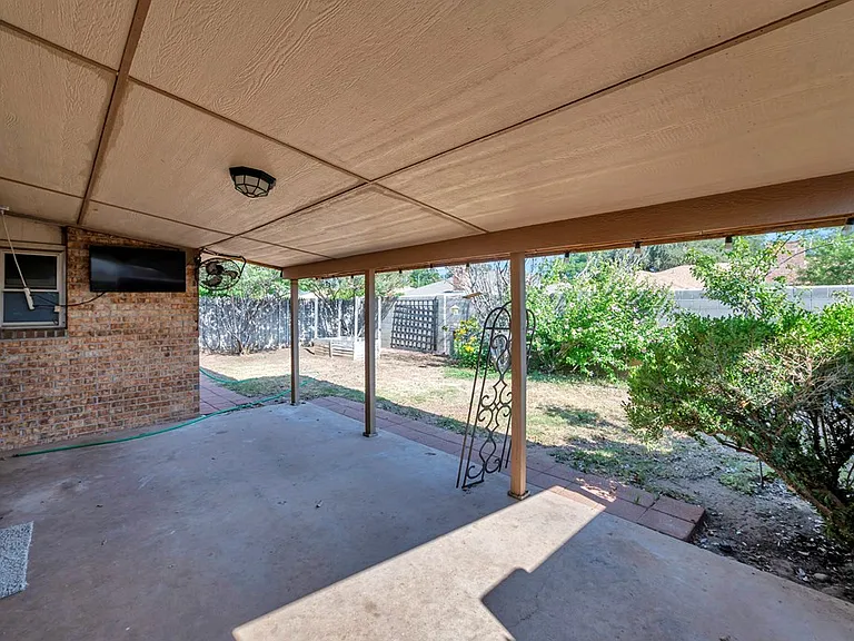 4202 Merrill Dr — Photo 32