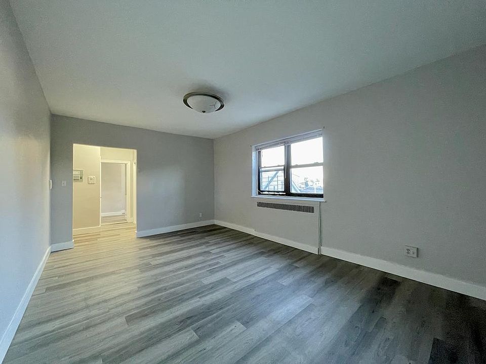 2nd image of 2729 John F Kennedy Blvd #3FF