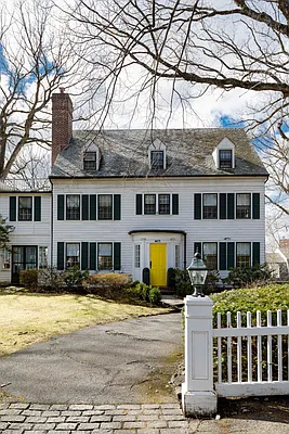 Sold by Compass | media 2