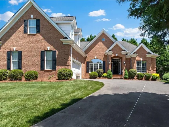 274 Hollin Way, Winston Salem, NC 27104