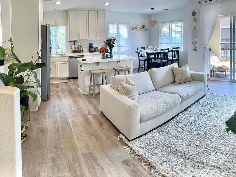 1468 Levant Ln #1 — Photo 1