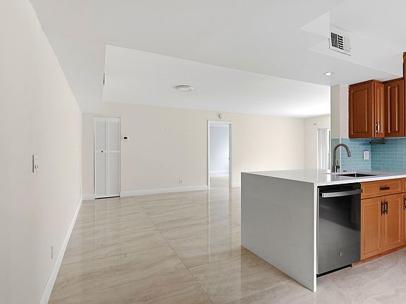 2nd image of 12069 ROYAL PALM Boulevard #3I