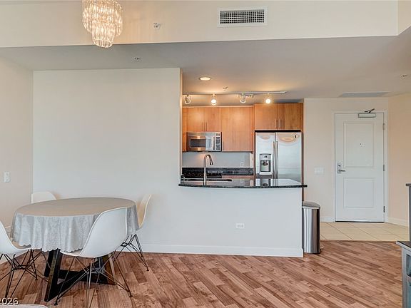 5th image of 200 W Sahara Ave Unit 3205