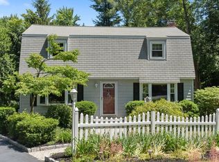 9 Arlington St, Chelmsford, MA 01824