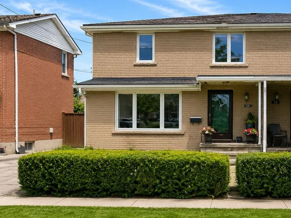 139 Vauxhall Dr, Toronto, ON M1P 1R5