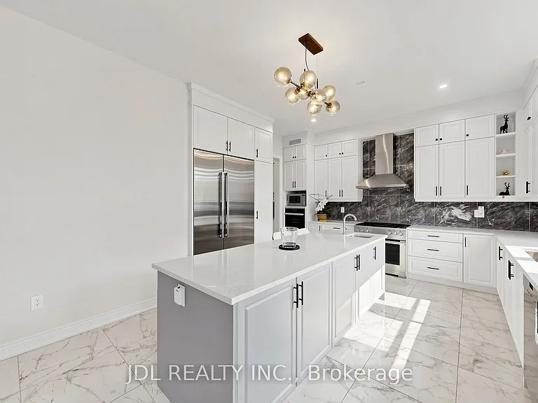4 Fair Winds Ln — Photo 13