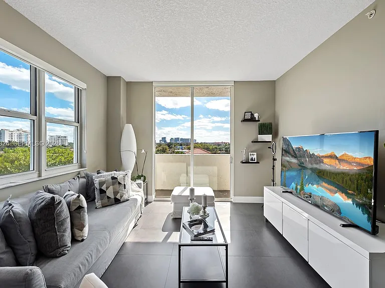 3000 Coral Way #416 — Photo 2