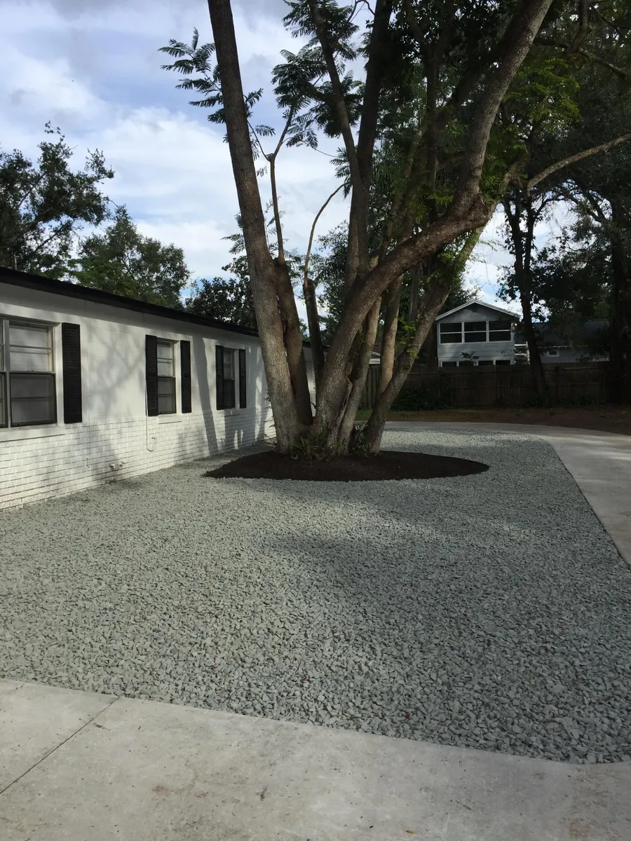 Exterior duplex - 1770 Ridgewood Ave