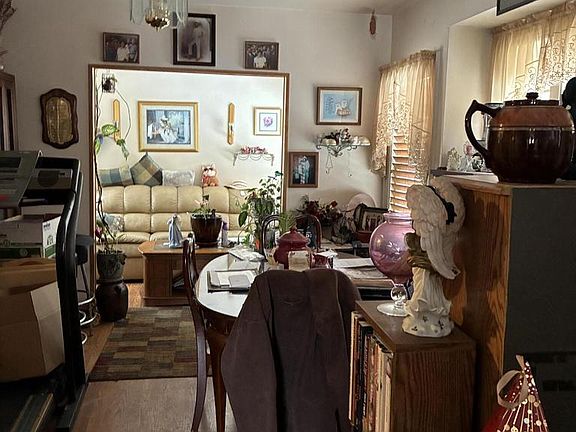 3rd image of 3914 North 16th STREET