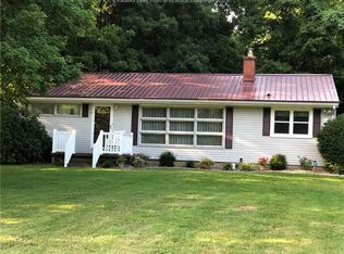 2679 Sandhill Rd, Point Pleasant, WV 25550