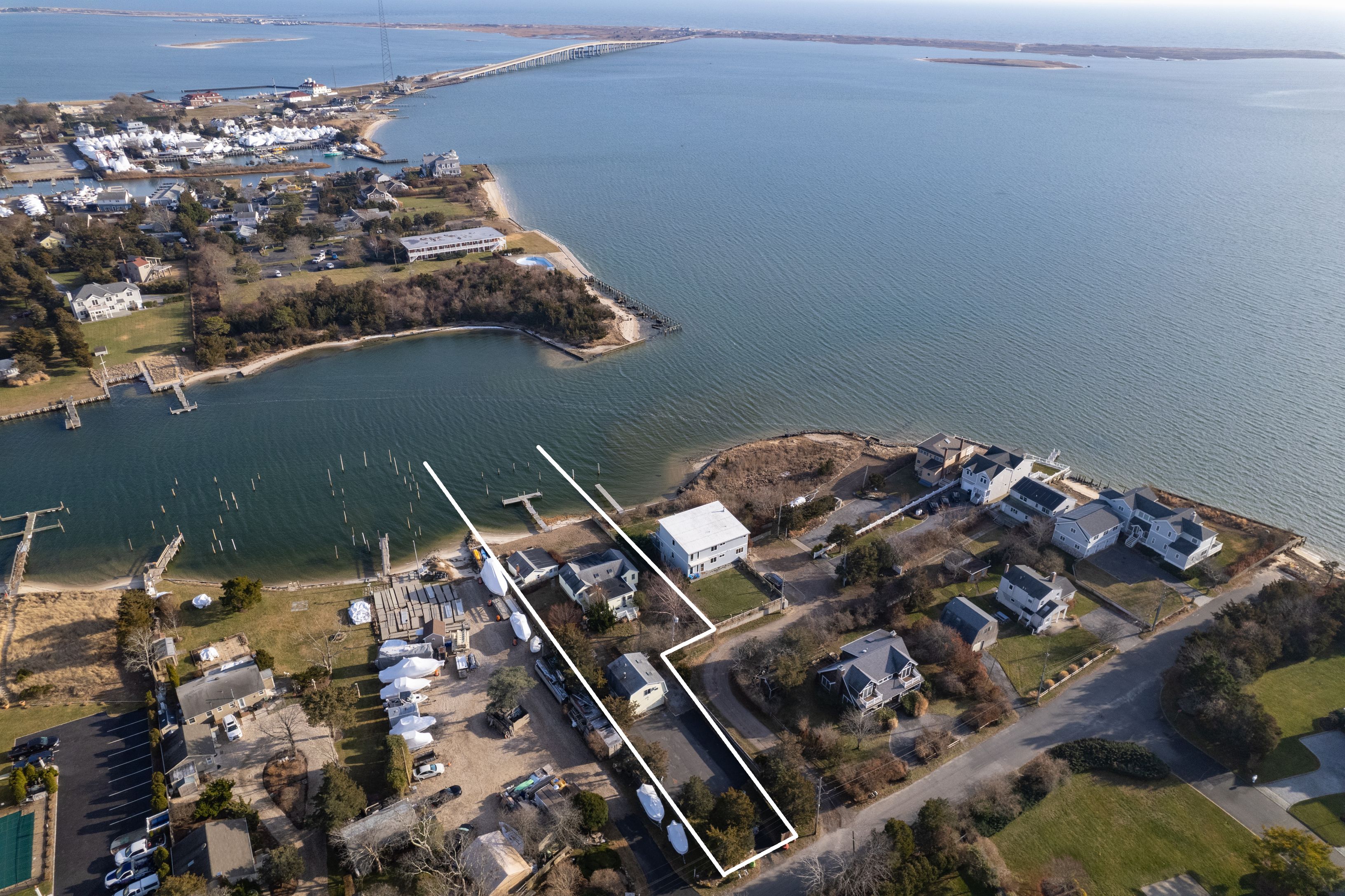 35 Gardners Ln, Hampton Bays, NY 11946 Out East