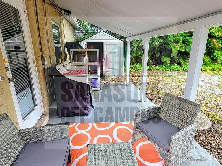 1148 Highland St — Photo 36