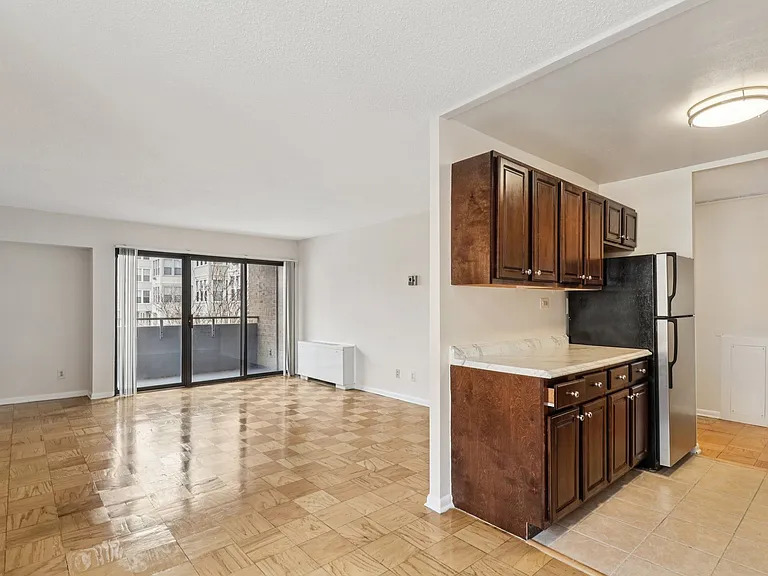 Twin Oaks — Photo 19
