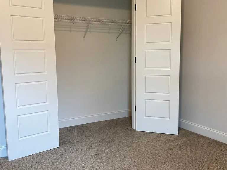 60 Doe Valley Cv — Photo 15