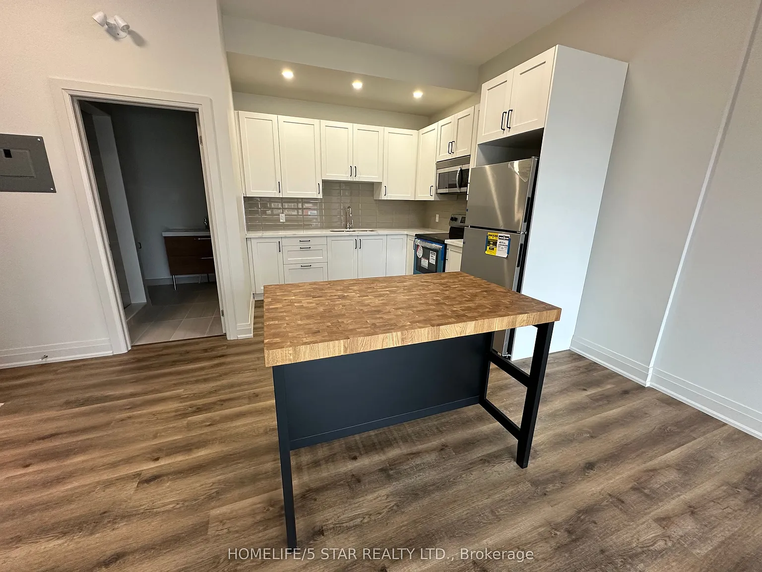 2 bed, $1,795 — Photo 4