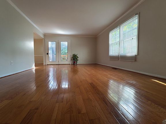 4th image of 2788 Fariba Ct #1