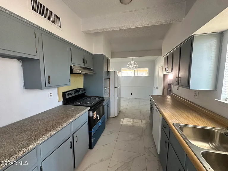 5104 Paris Ave — Photo 3