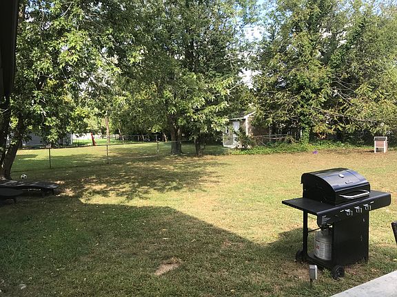 2nd image of 1385 Alvarado Ave