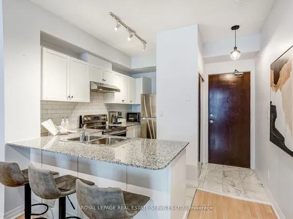 1359 Rathburn Rd E #1106, Mississauga, ON L4W 5P7