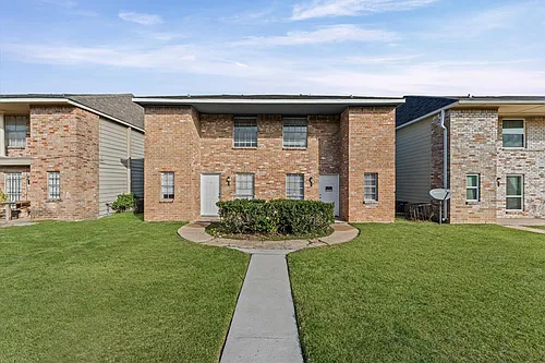 12206 Ormandy St Photo 1