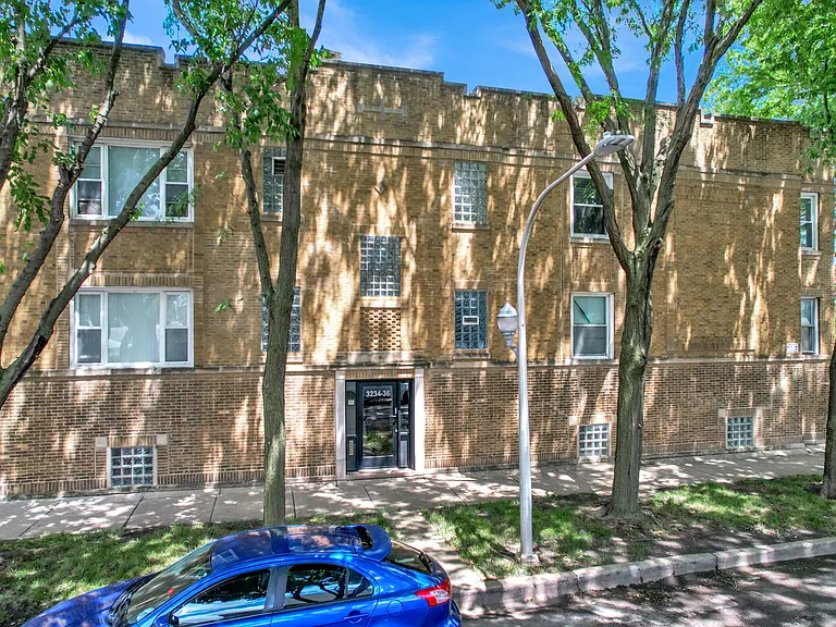 3234 W Waveland Ave #2 — Photo 15