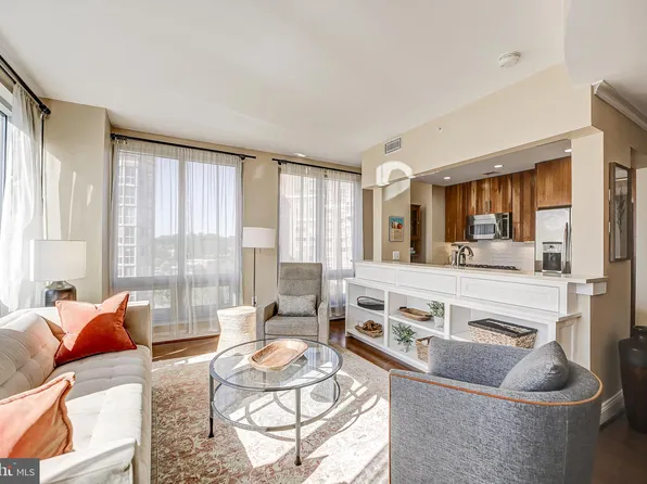 2050 Jamieson Ave APT 1008, Alexandria, VA 22314