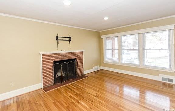3rd image of 712 Dogwood Dr