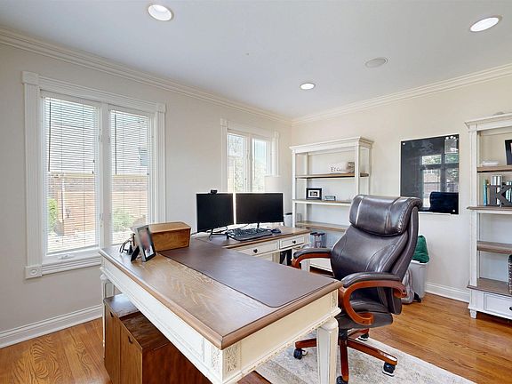 5th image of 4041 Alameda Cres