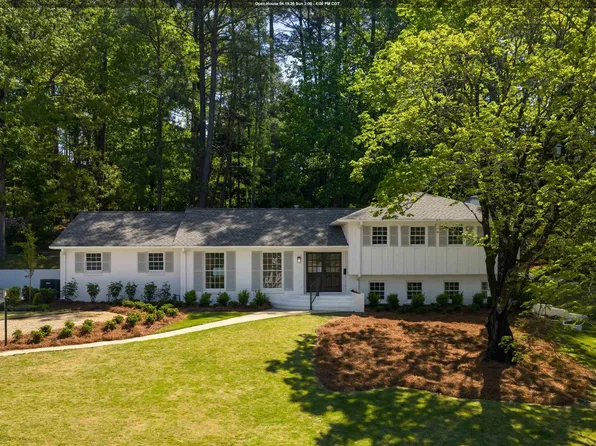 1375 Badham Dr, Vestavia Hills, AL 35216