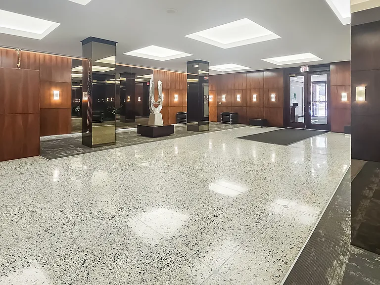 535 N Michigan Ave #2710 — Photo 12