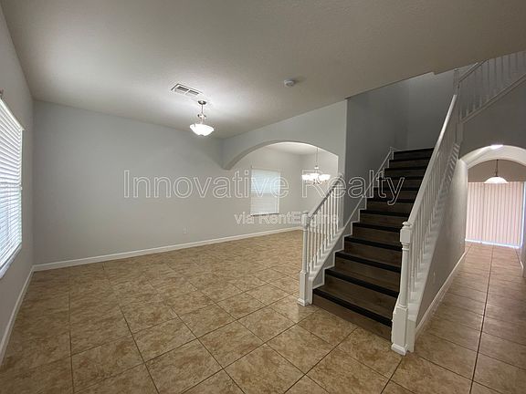 4th image of 1913 Thetford Cir