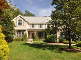 561 Harrington Ave, Concord, MA 01742