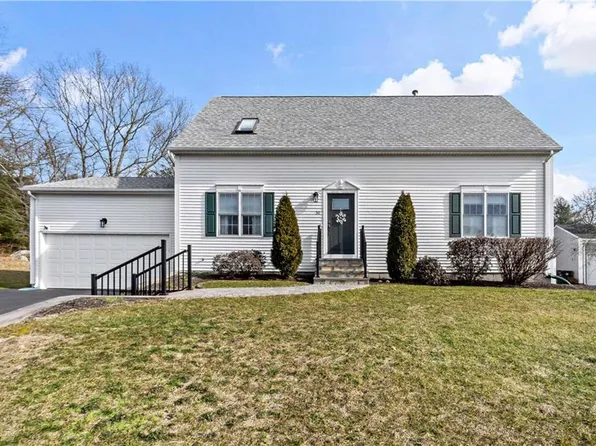 50 Cobblestone Ter, Coventry, RI 02816