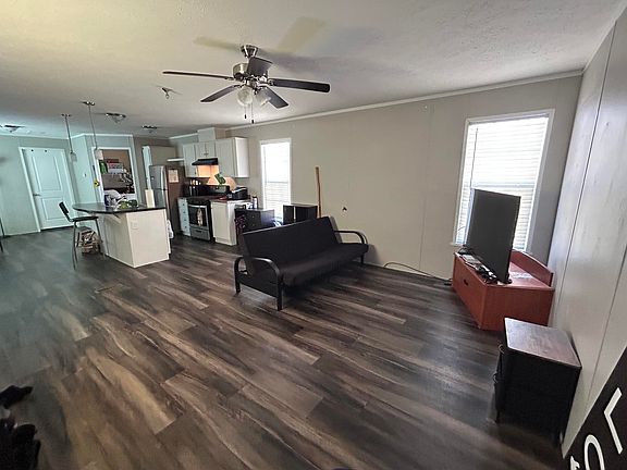 4th image of 2835 S Wagner Rd Unit 196
