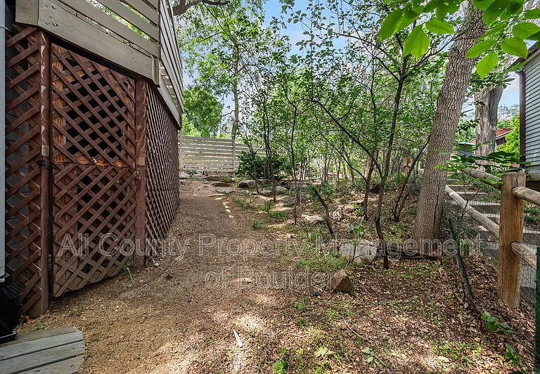 2702 6th St — Photo 23