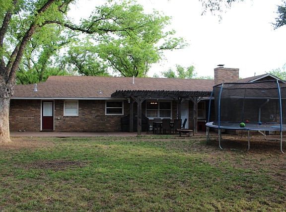 5th image of 2719 Live Oak St