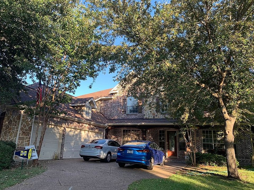 2nd image of 2313 Brenham Dr