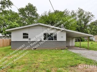 512 N Mahn Ave, Springfield, MO 65802