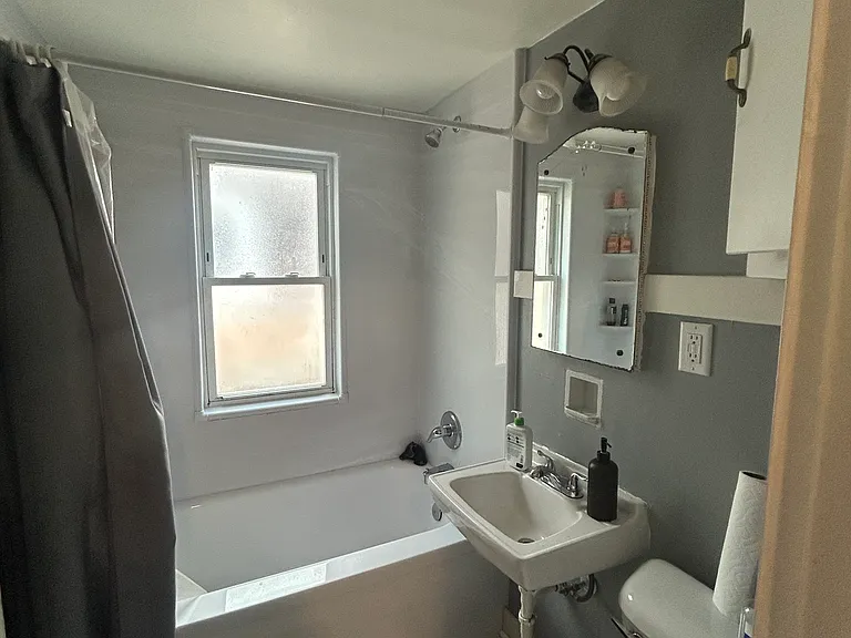 1538 S 73rd St #1 — Photo 4
